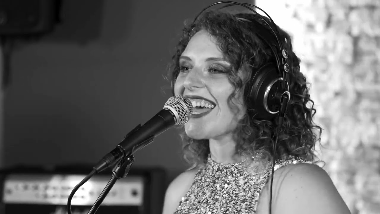 SHANTI&SONGS | Female voice, guitar and violin | Live session