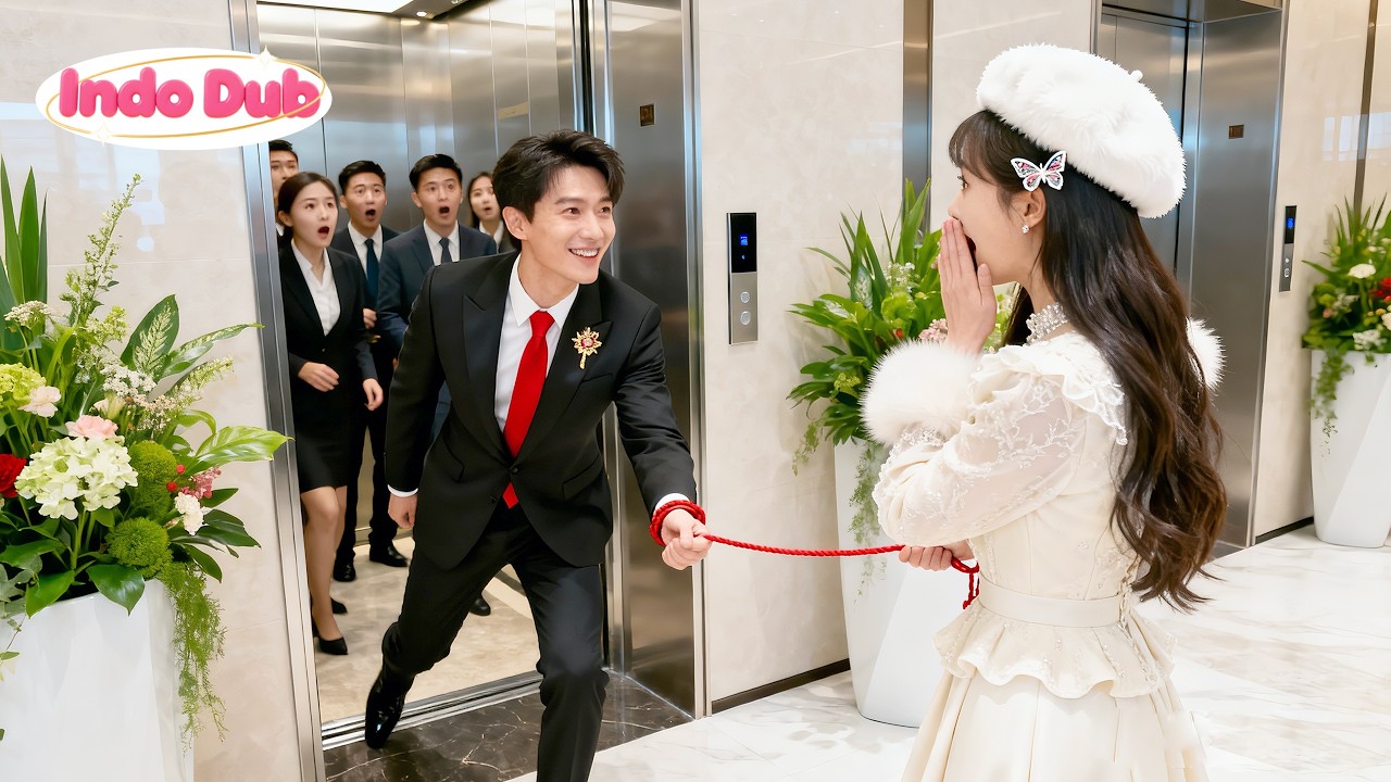CEO dingin ditakuti, terikat benang merah gadis, malah jatuh cinta & ingin menciumnya!