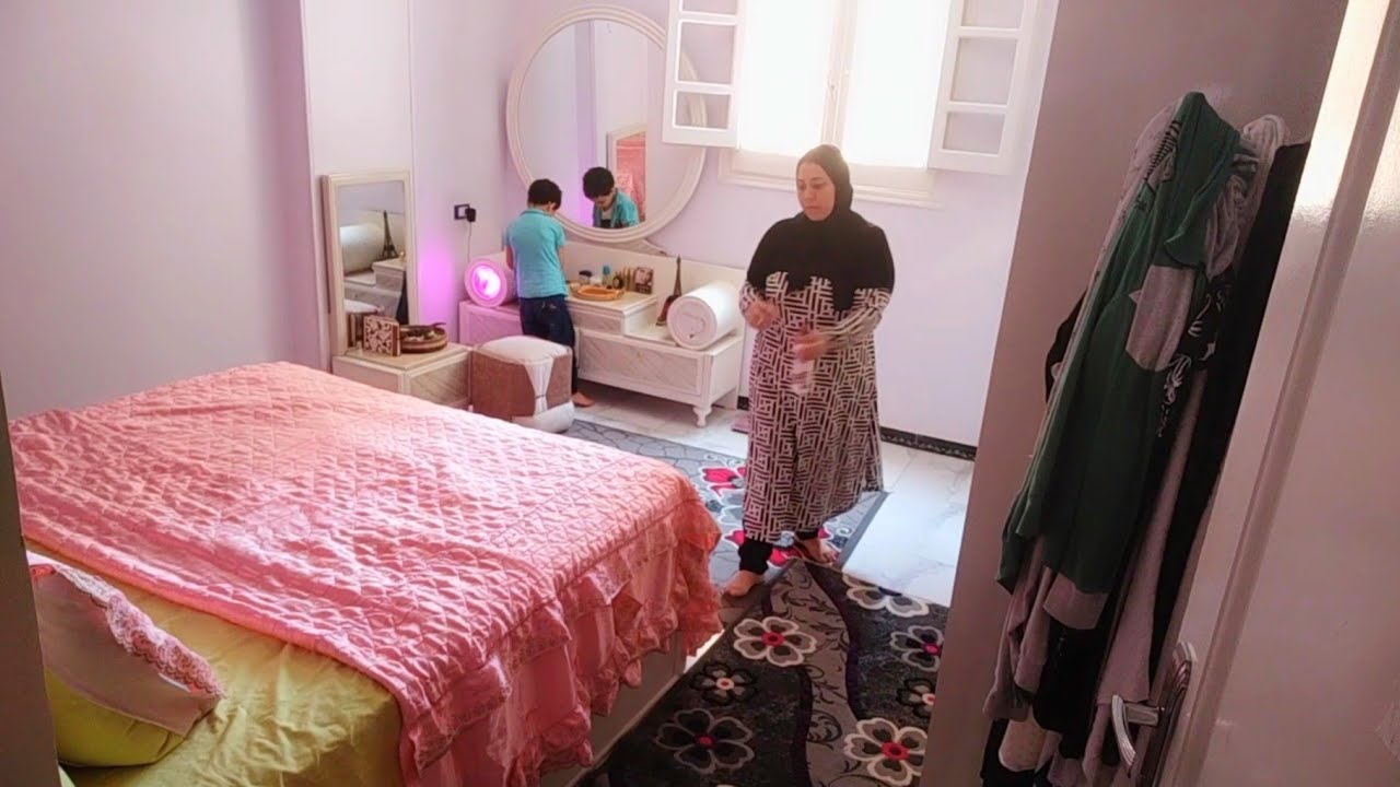 تظاهر بأنك بخير مهما عصفت بك الحياة فالكتمان اجمل بكتير من شفقة الاخرين عليك👌