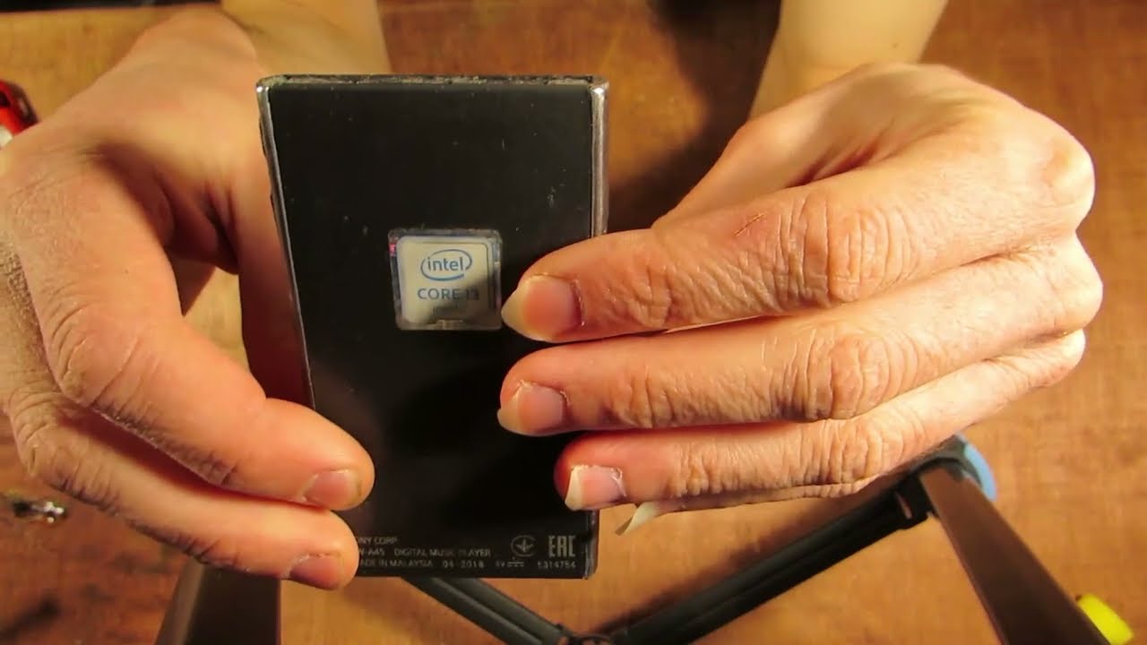Разбор Sony Walkman NW-A45 и ремонт гнезда