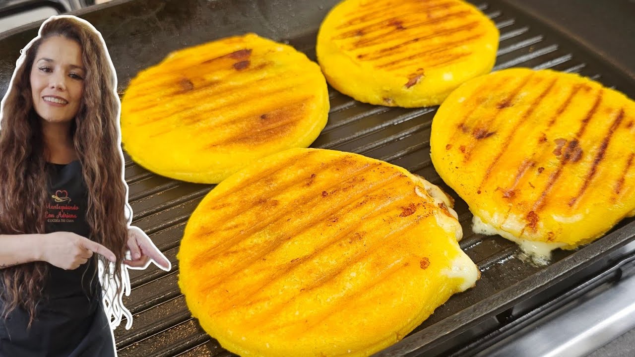 cómo preparar AREPAS RELLENAS DE QUESO Y SALCHICHAS RANCHERAS