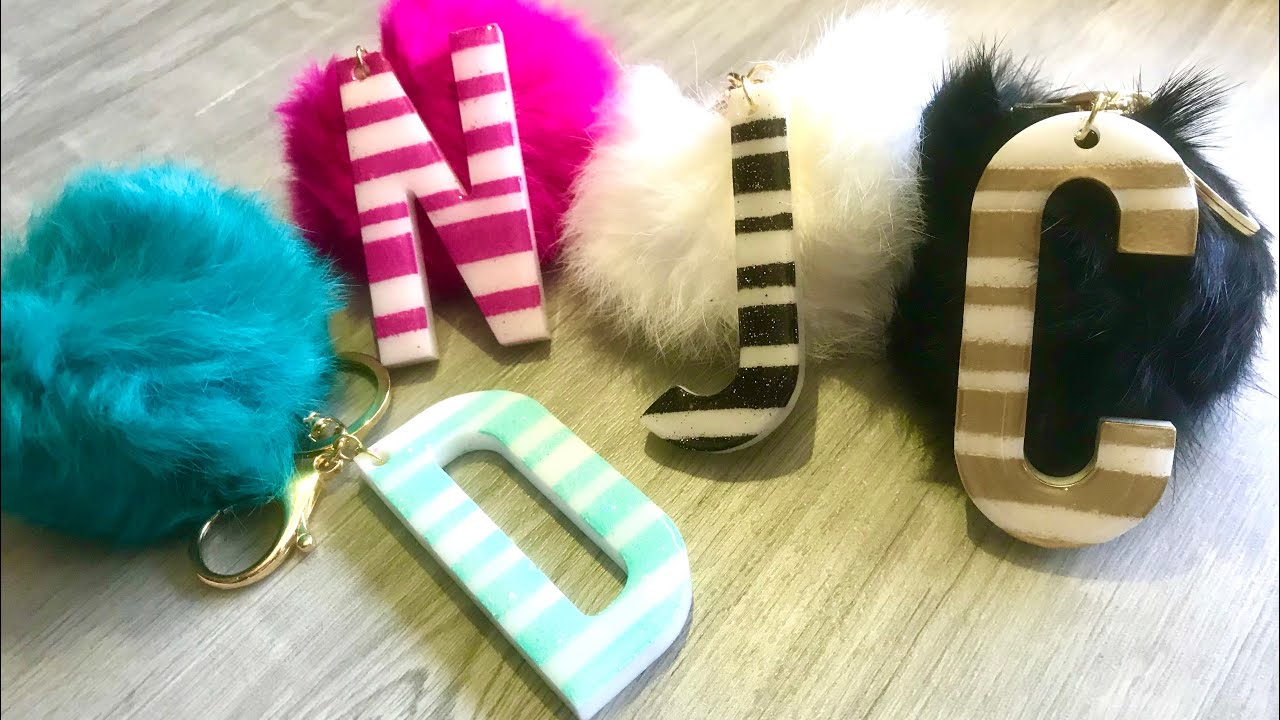 Heatembossing resin keychain #stripes