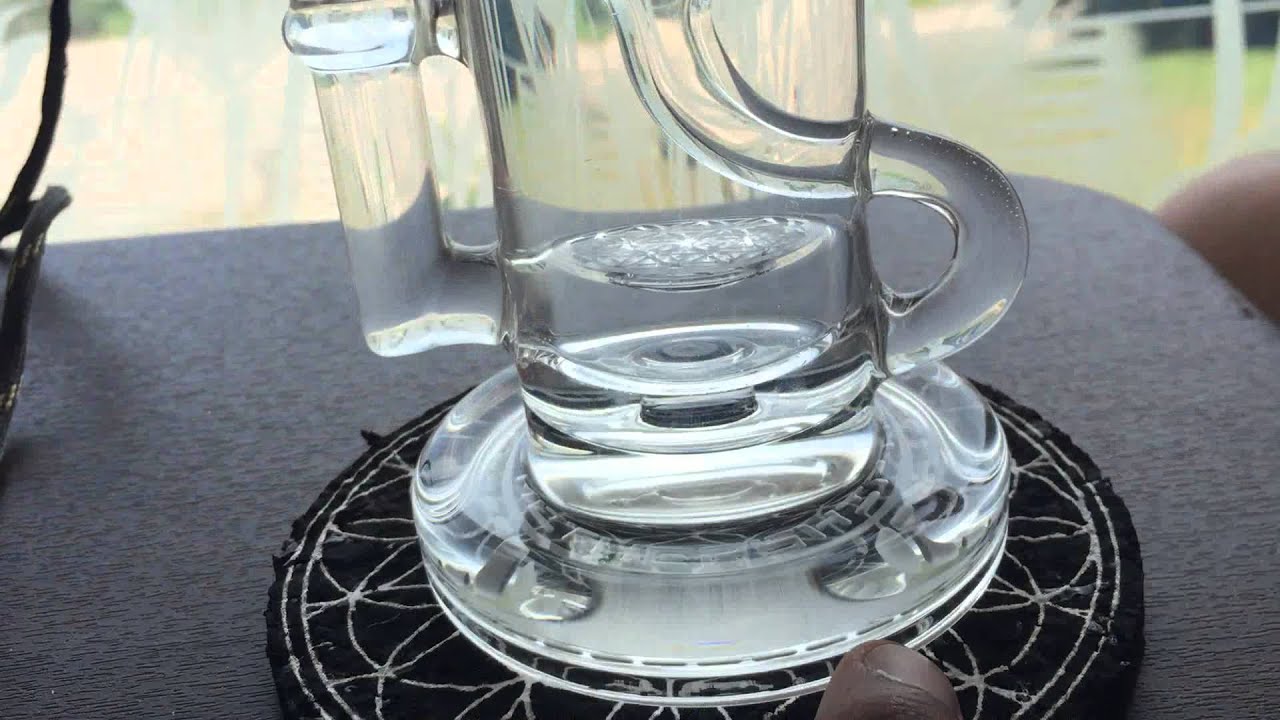Mothership Glass Klein Recycler Oil Rig Bong Rip Milk