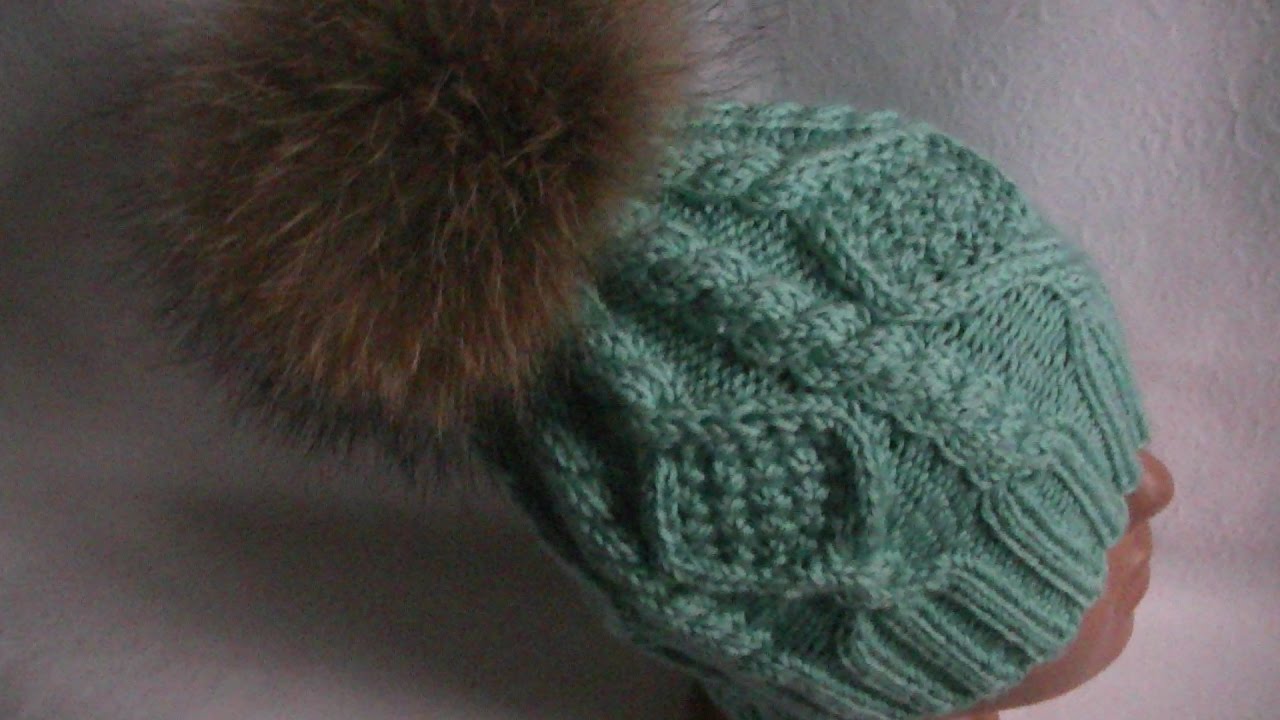 Вязание шапки узором с  ромбами .Knitting caps with rhombus pattern.