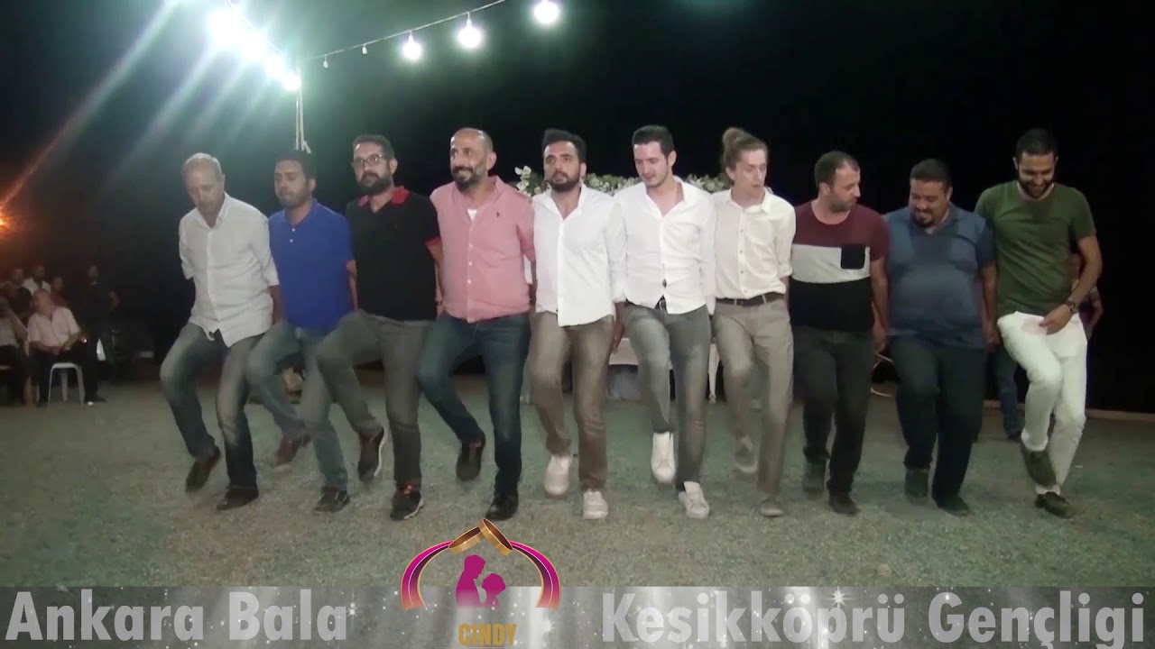 Kesikköprüde Folklor Ekibi Tadinda Halay