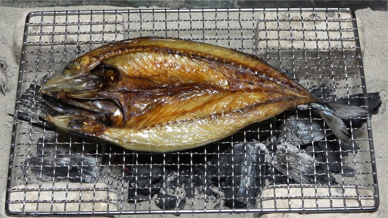 さばの開き-Dried mackerel-Japanese food【江戸長火鉢　123杯目】