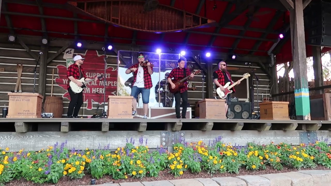 Les Raftsmen AKA Les Rats d'Swompe Full Show Canada Pavilion Walt Disney World Epcot May 12, 2023