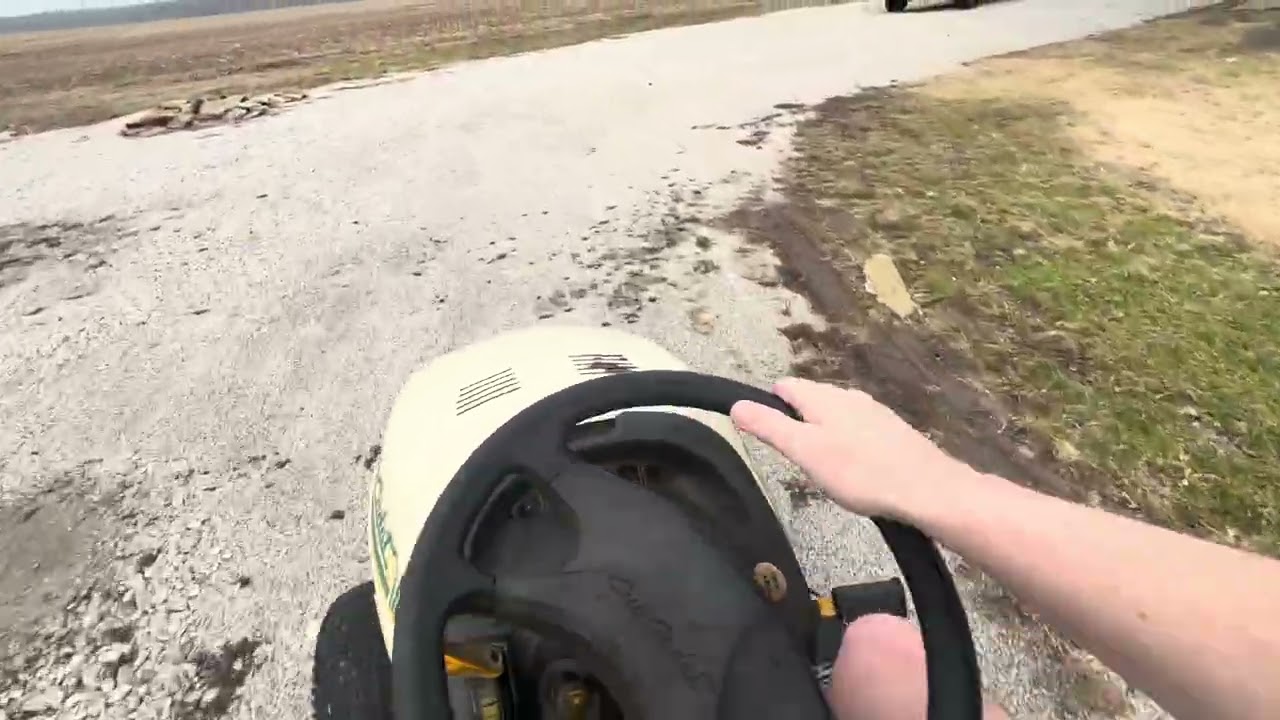 Joy Ride 1999 Cub Cadet HDS 2135