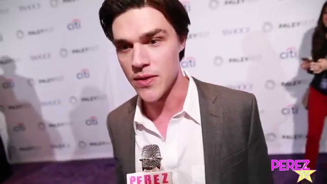 EXCLUSIVE! Finn Wittrock Talks Playing Dandy Mott In American Horror Story: Freak Show!
