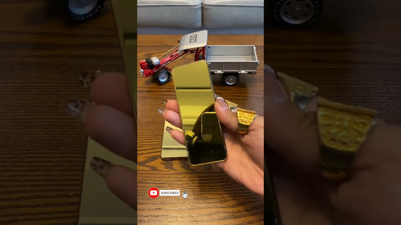 Ultra thin and very unique non-smartphone😍😍