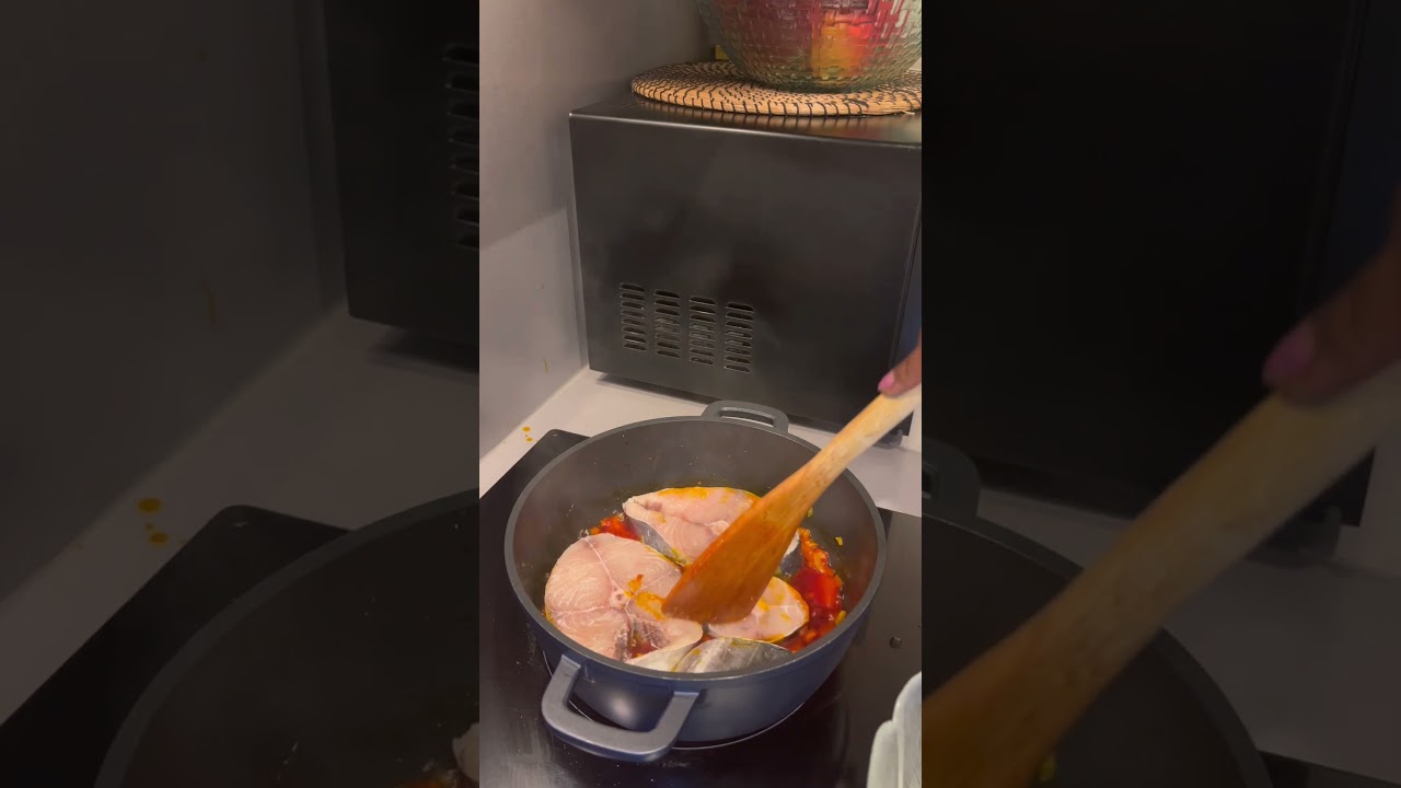 👩🏼‍🍳le poisson capitaine à la sauce tomate et de la semoule 😋