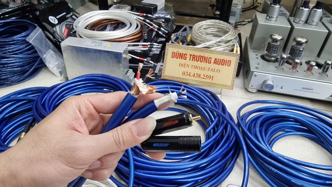 Dây tín hiệu AV Hi-End cắt mét nửa đồng nửa bạc netech và mạ bạc đức BC ,có cả rắc AV nguyên hộp.
