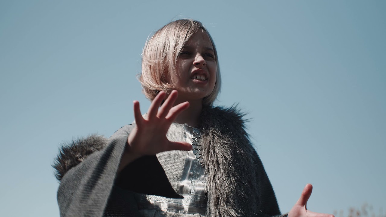 LEIA - Tr&oslash;llabundin (cover Eiv&oslash;r P&aacute;lsd&oacute;ttir) | HI-REAL KIDS