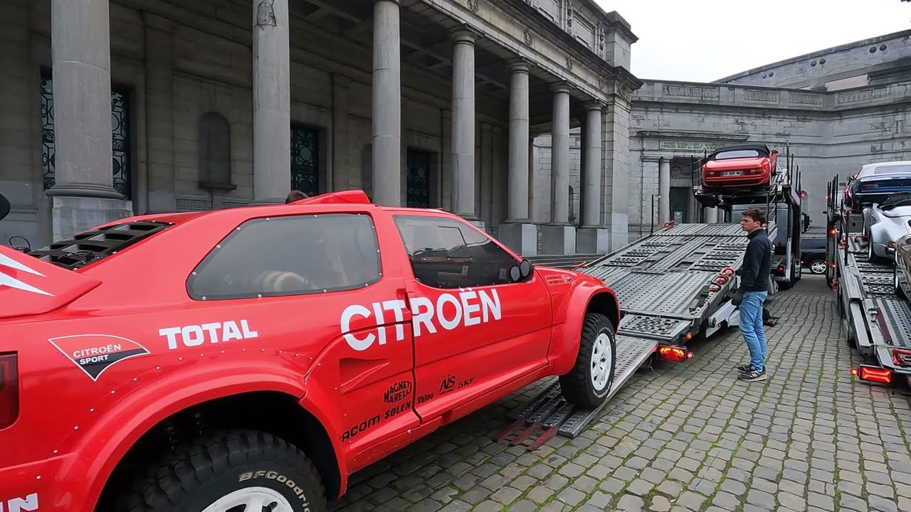 Embarque avec moi pour voir un chargement de voiture après une vente aux enchères