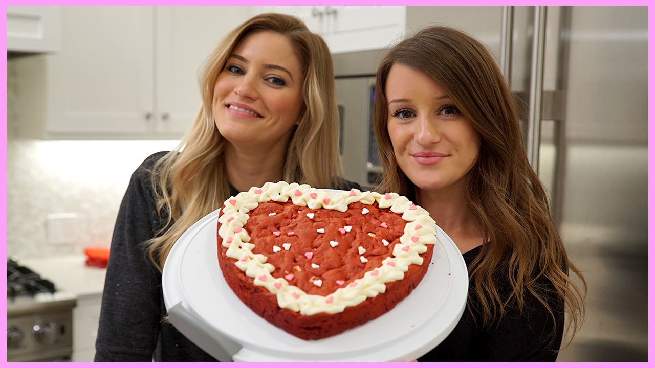 Making a Red Velvet Cookie Cake!