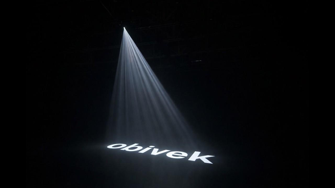 Obivek - Berghain [Visualizer] (Video Oficial)