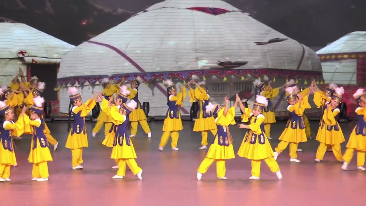 18  Школа гимназия 78 Академия танца Gold step   Казахский танец Шаттык