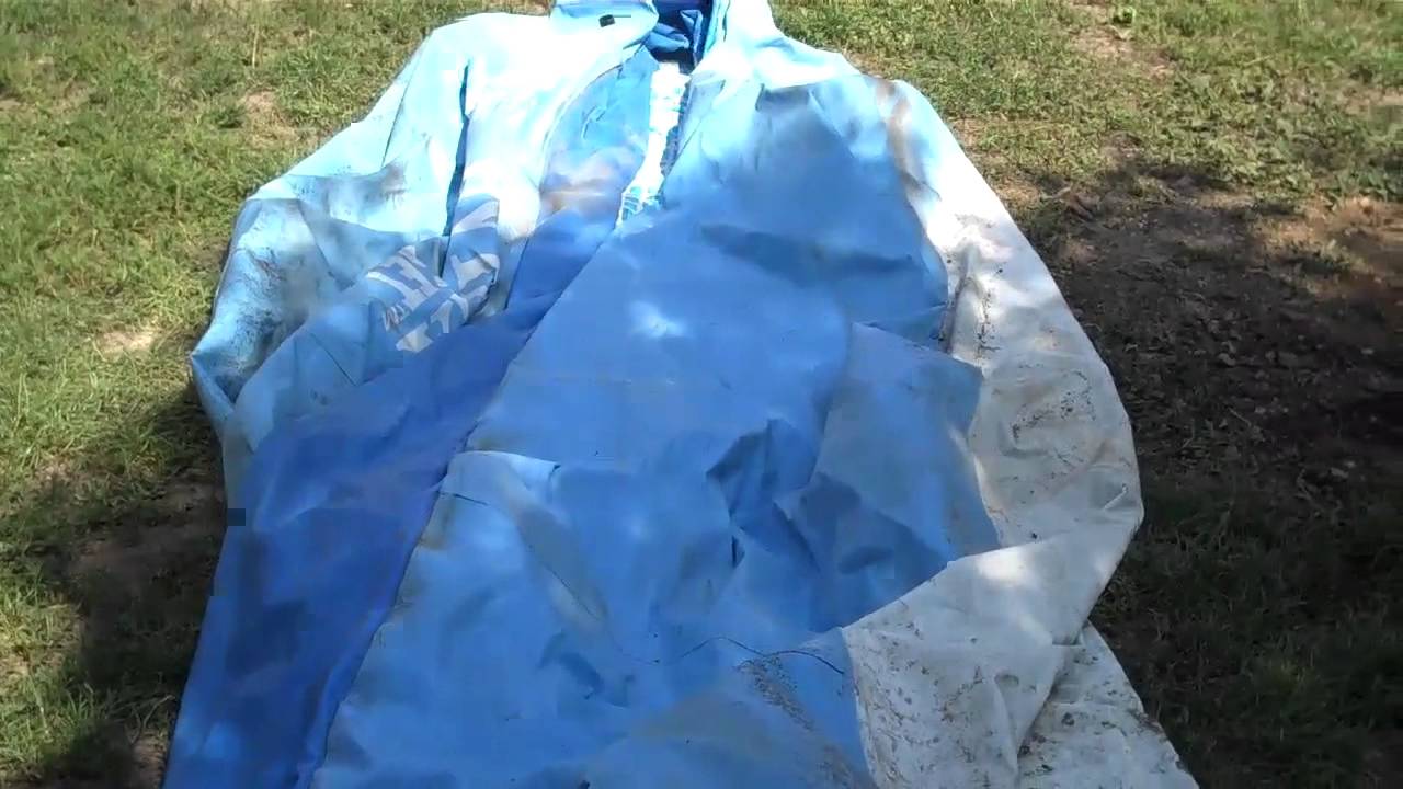 Puhafal&uacute; kerti medence telep&iacute;t&eacute;se