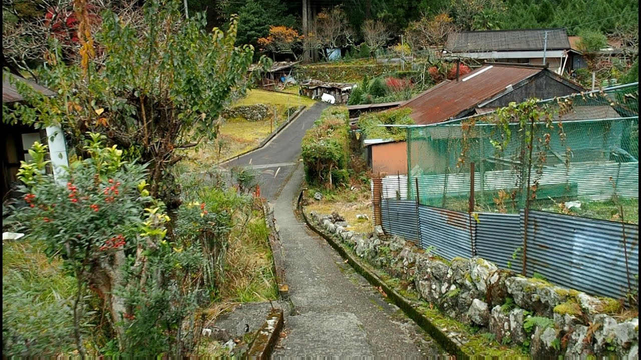 山奥の森林にある上谷集落【限界集落の風景】(奈良県川上村上谷)Kodani, Kawakami Nara Japan