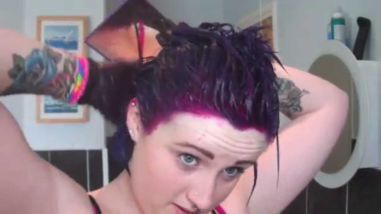 Dying My Hair Dark Purple.
