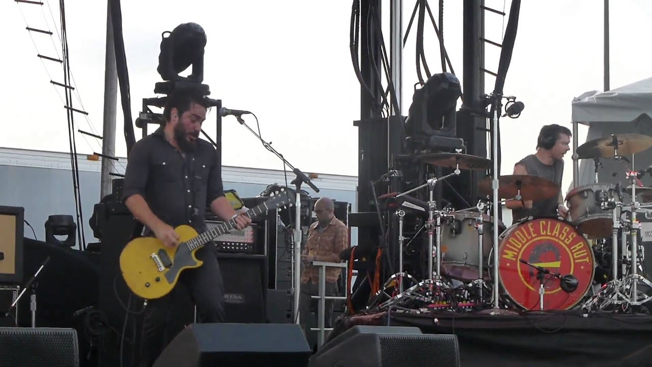 Middle Class Rut - Busy Bein' Born - Live 4-12-14 Fiesta Oyster Bake