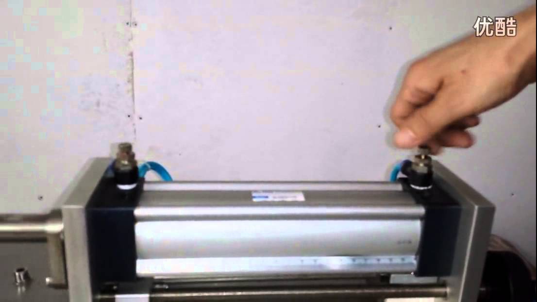 Manual filling machine with single nozzle liquid semi auto filler system