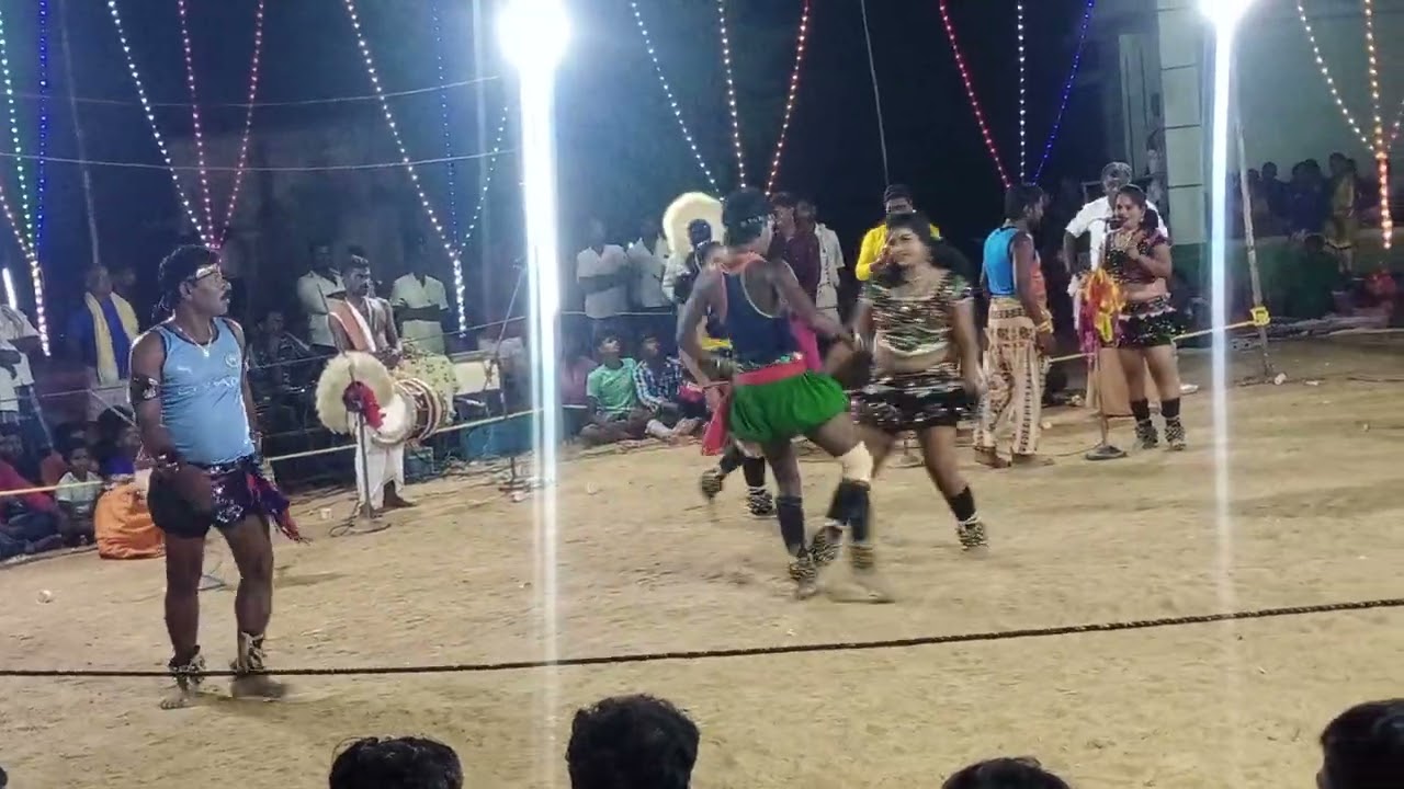 கரகாட்டம் வா மாமனே நீ வா மாமனே நீதானாய எனக்கு ஜீவனே உள்ளத்தில் உன் பெயரை பச்ச குத்தி வச்சிருக்கேன் 💯