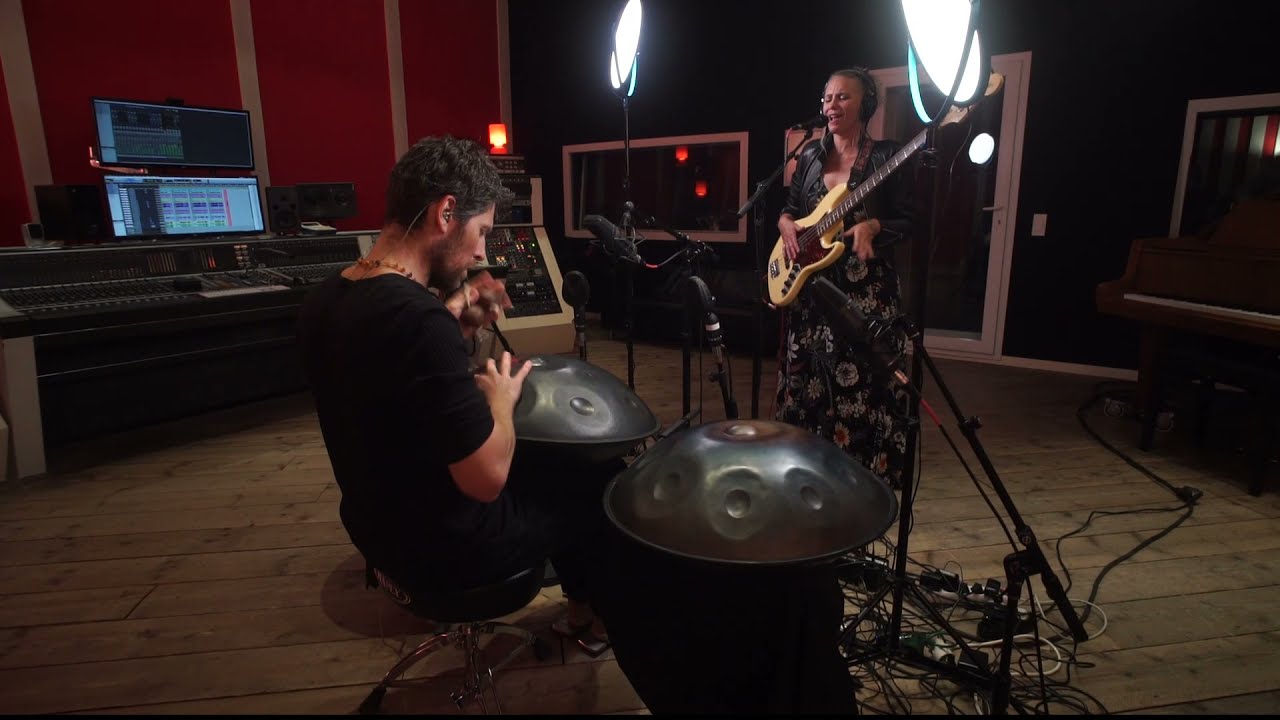 Owa - Wake up (Live record session - official)