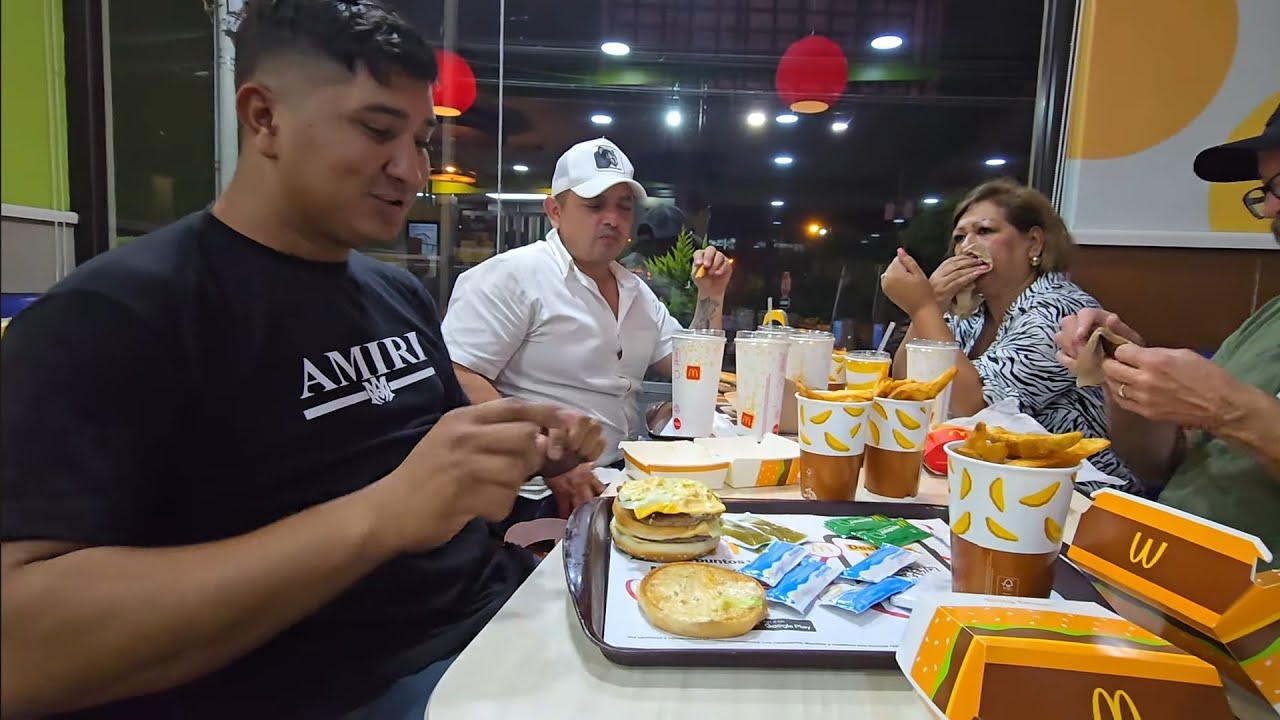 🔴Los Chicos Llevaron a Doña Maribel la Mexicana a Comer!🤯😱🇬🇹