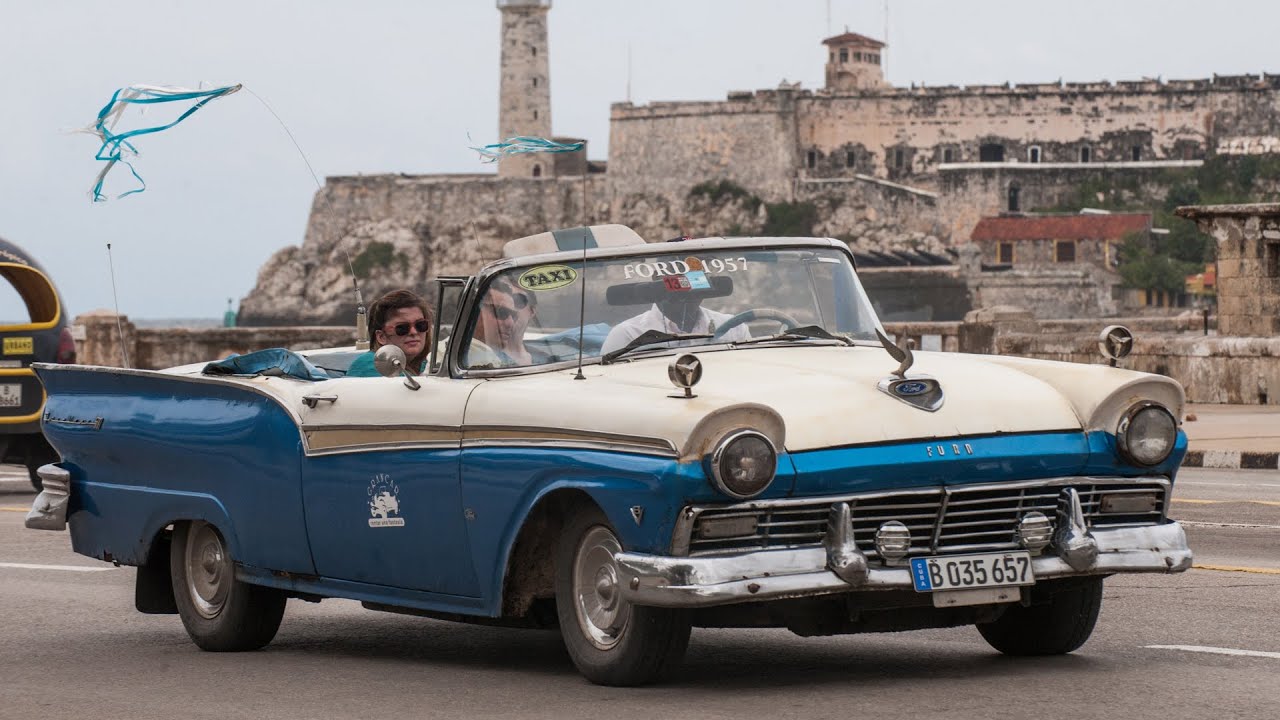 Los carros antiguos en las calles de Cuba