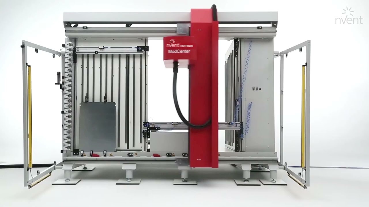 Piattaforma Design to Manufacturing (DTM ) - Ingegneri e macchine in connessione per Industry 4.0