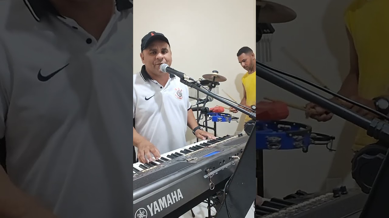 Erivan dos Teclados e Diasis pizada quente só ensaiando 