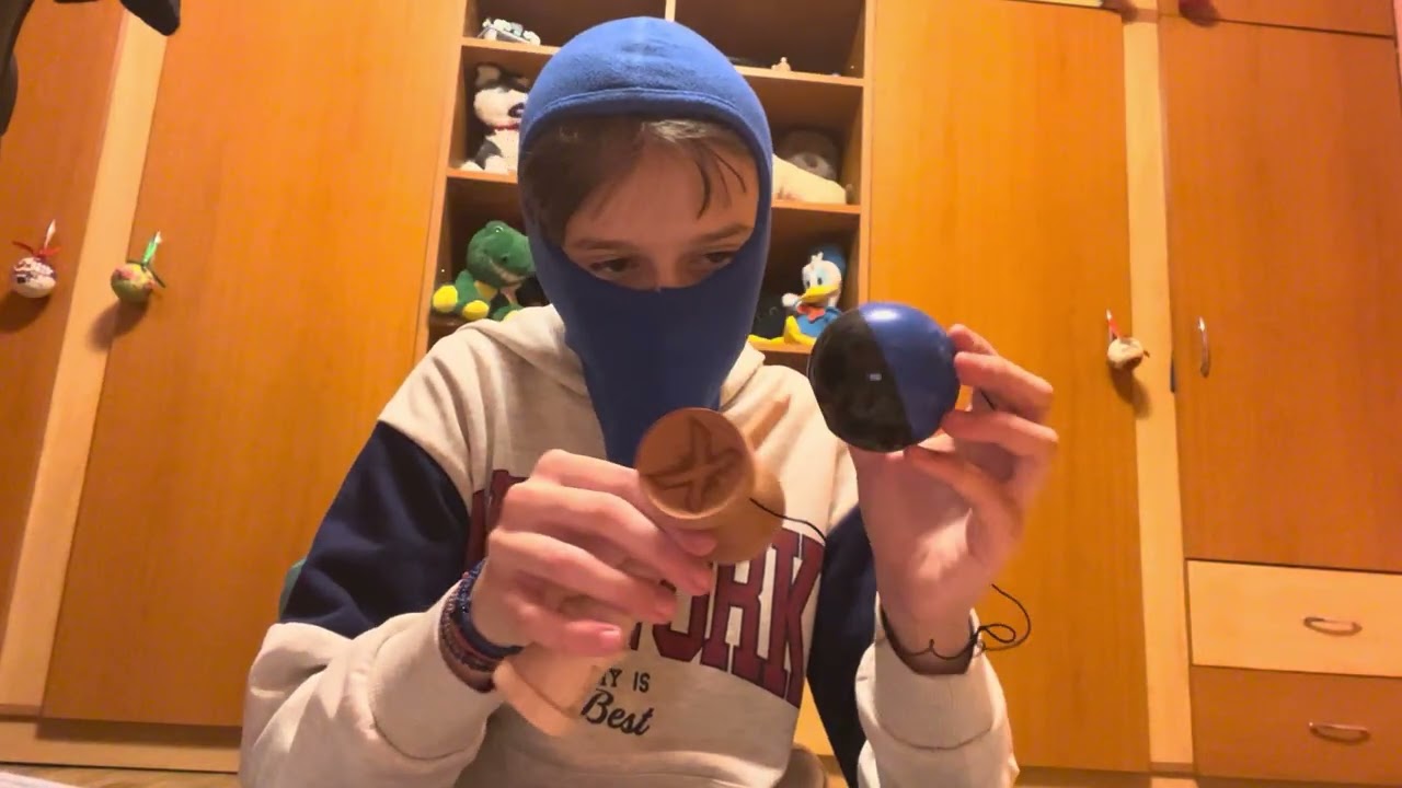 Unboxing kendama X🙃