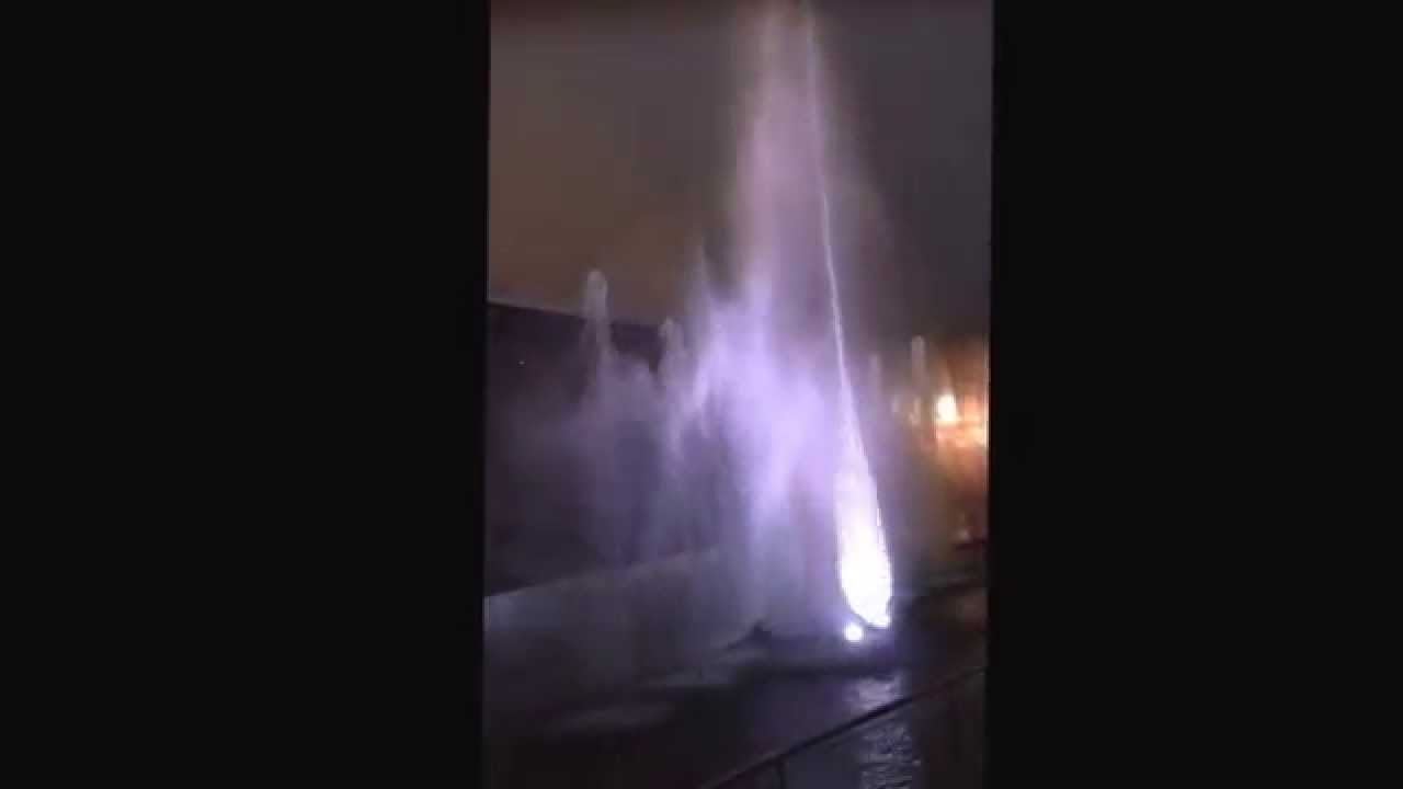 Extrait son et lumiere au centre commercial waves actisud