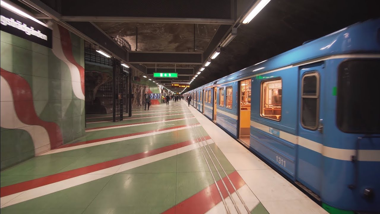 Sweden, Stockholm, subway ride from T-Centralen to Kungsträdgården