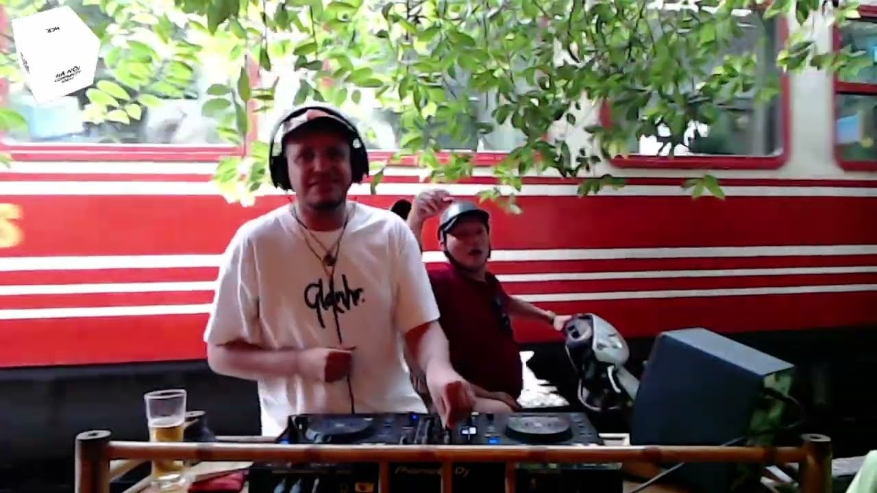 Happy Hour Live w/ SIRCULA