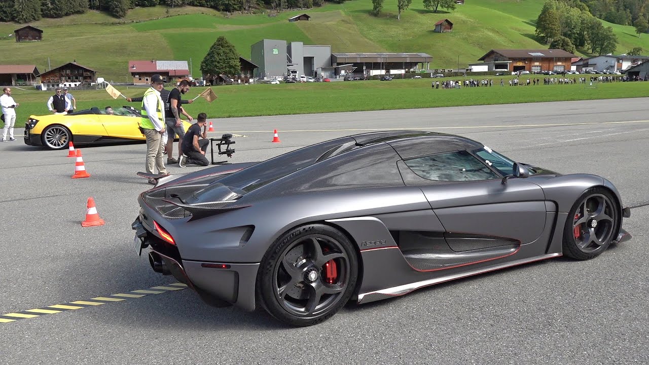 Koenigsegg Regera vs Pagani Huayra Roadster