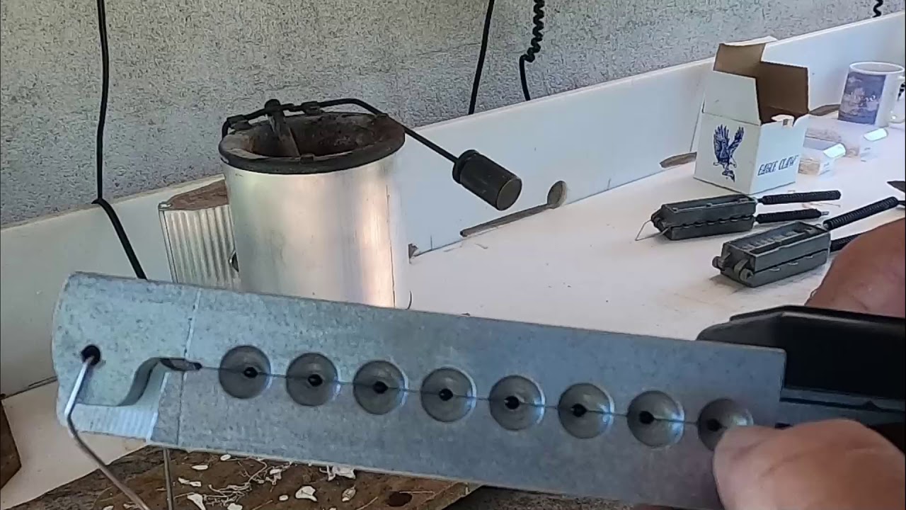 How to pour crappie jigs with the Crappie Wrangler