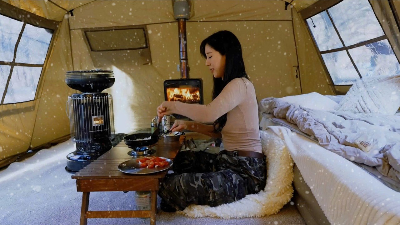 ❄️☔ CAMPING IN SNOW AND RAIN | RELAXING SOUNDS (ASMR) | COZY WOOD-FIRED STOVE