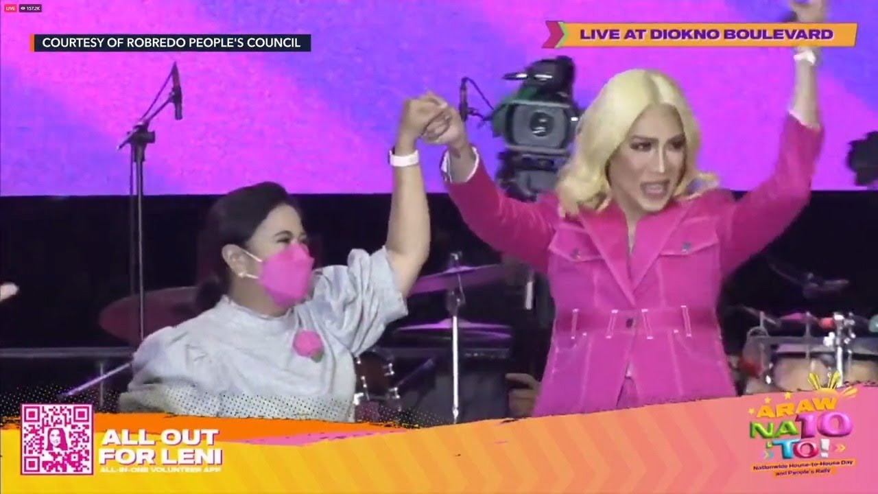 Vice Ganda formally endorses Leni Robredo for president