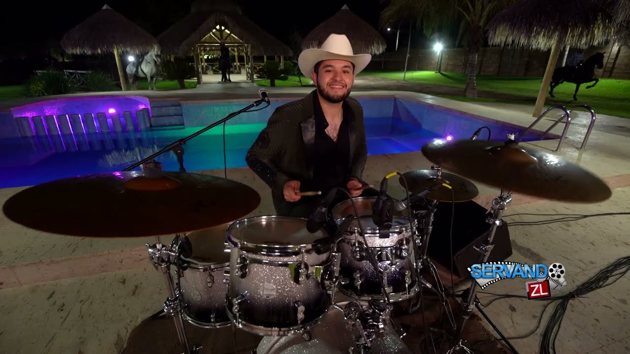 Los Encinos De Sinaloa - La Madrina (En Vivo 2024)