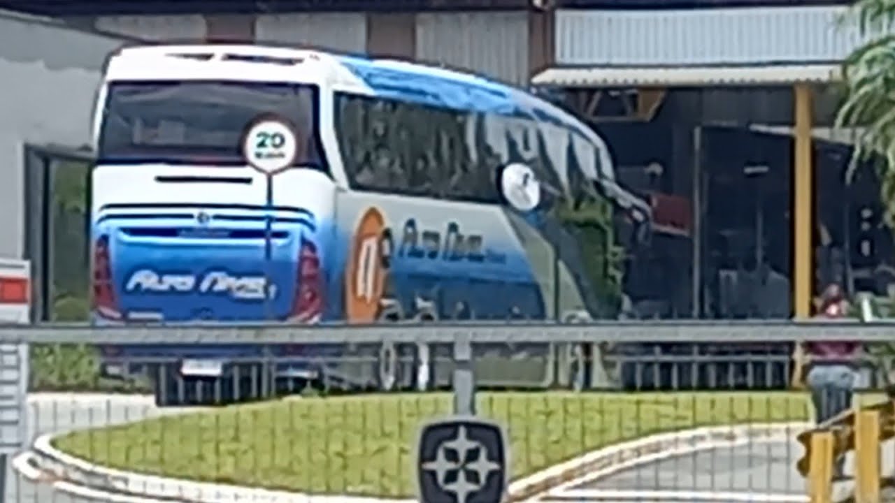 Movimento De Ônibus Na Fábrica Da Busscar Com Panorâmico DD Pra Lancatur 