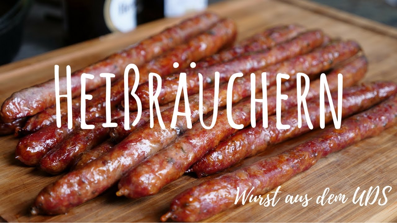 Heißräuchern im UDS | Selbstgemachte grobe Bratwurst im heißen Rauch veredeln!