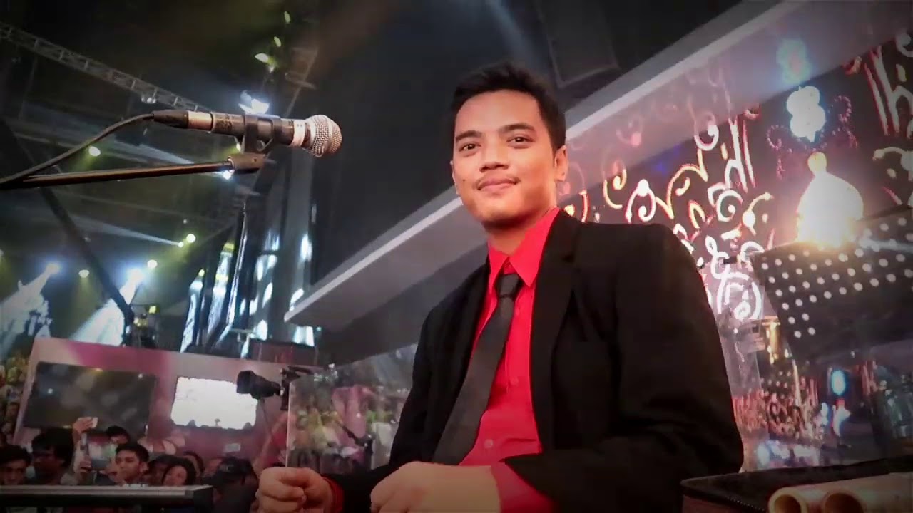 WAAHH..SELFI  KEREN MEMASUKAN UNSUR UNSUR  MUSIK  RIVAL NYA