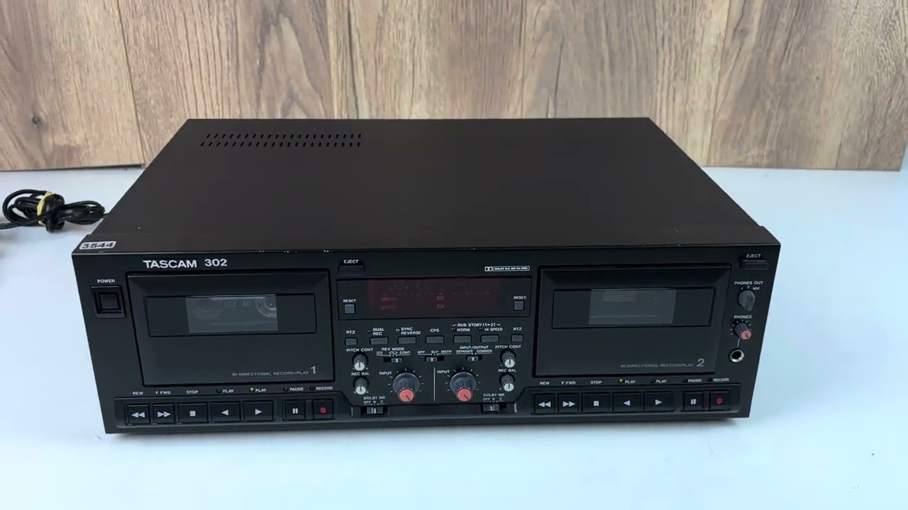 Tascam 302 Cassette Deck