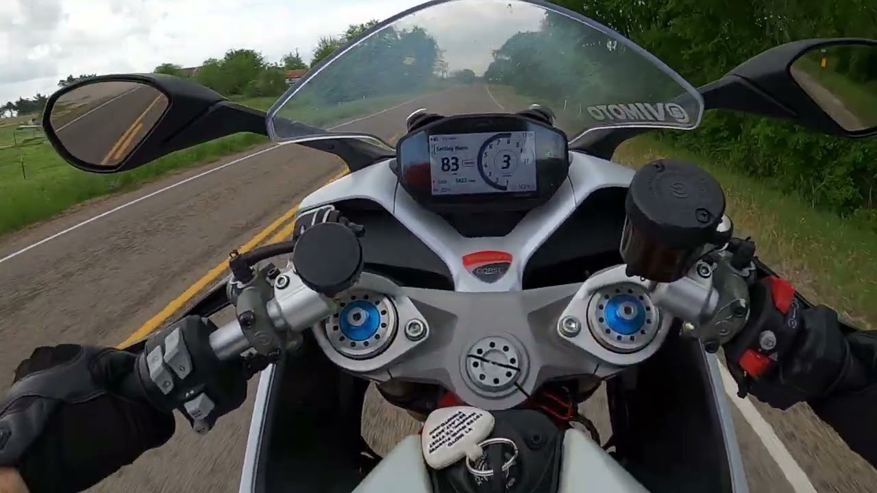 [RAW SOUND] Ducati Supersport 950 S Riding with Harley Street Glide