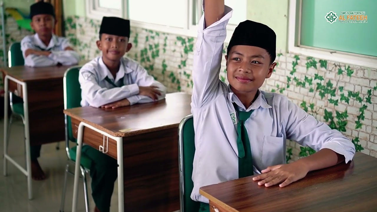 SMP IT Al Fateeh: Mewujudkan Generasi Qur’ani, Mandiri, dan Berprestasi 🌟