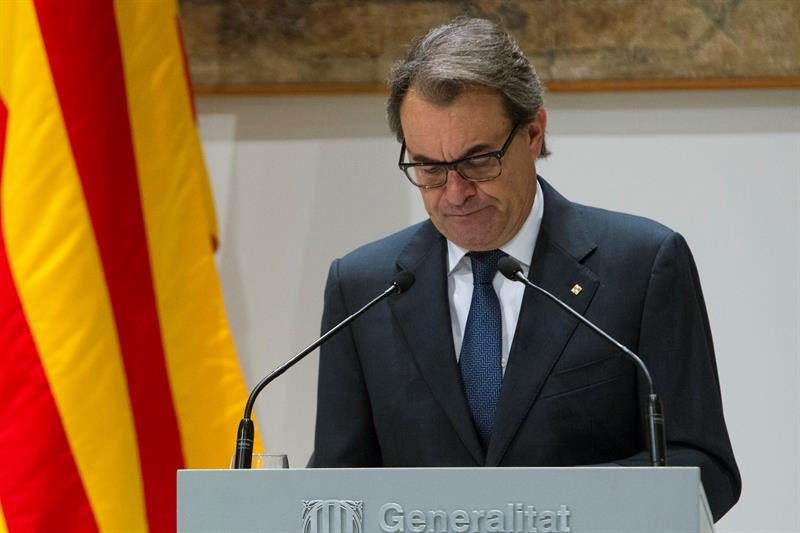 Artur Mas cede a la presión de la CUP: 