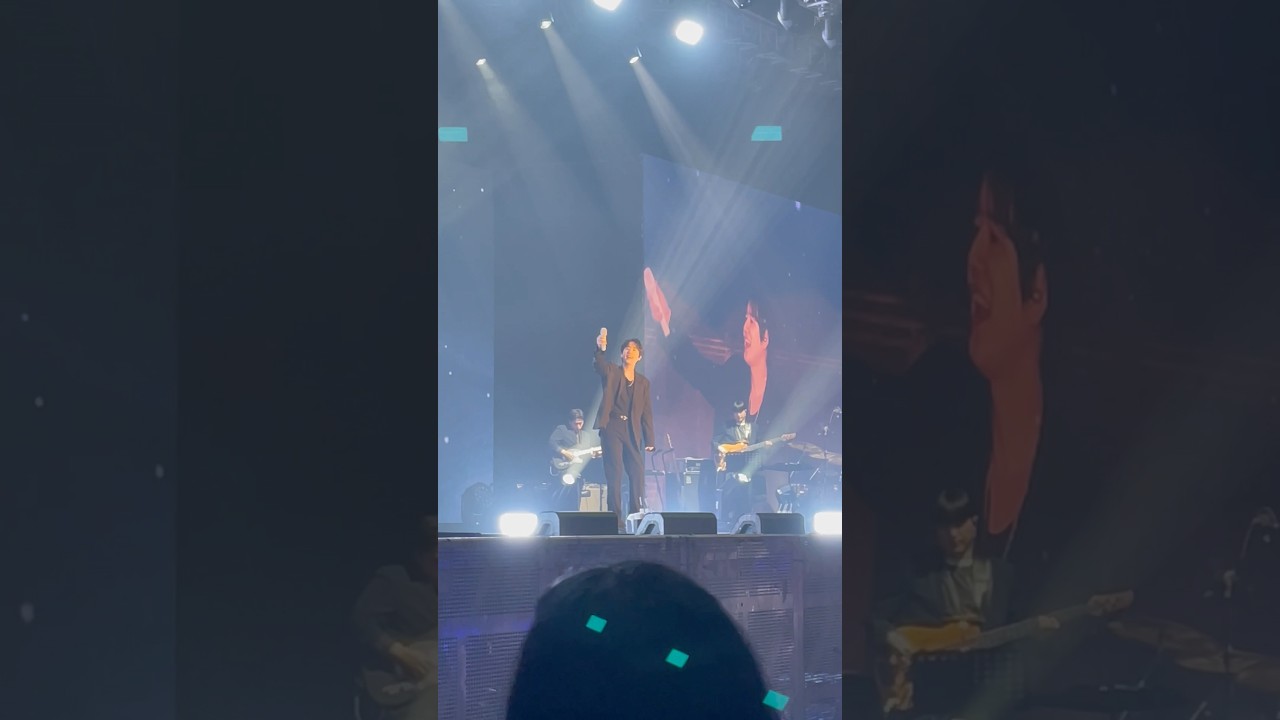 KYUHYUN singing Journey with KYUpiter 💙 at COLORS in JAKARTA 10th Anniversary Asia Tour 20250208