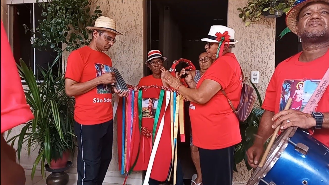 Folia de Reis São Sebastião Macarani-Ba (Urú)